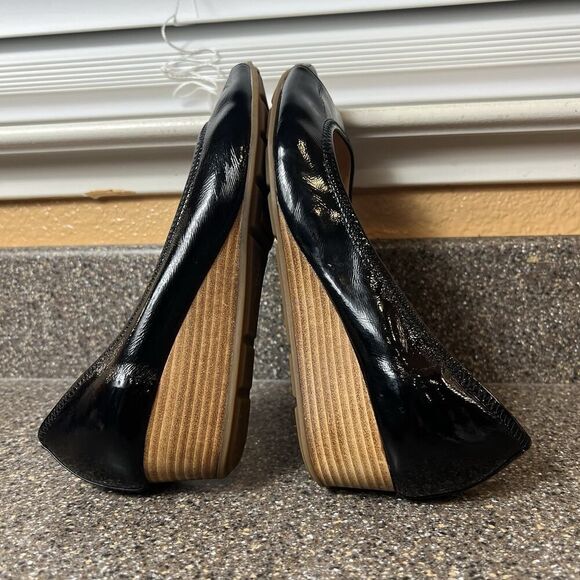 Cole Haan Air Womens 6.5 B Wedge Heel Slip On Pump Black Patent Leather Peep Toe - Picture 5 of 11